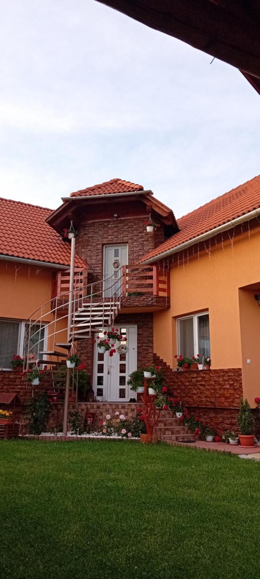 Casa De Oaspeti Cristian Praid Ngoại thất bức ảnh